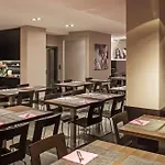 因内斯酒店 酒店